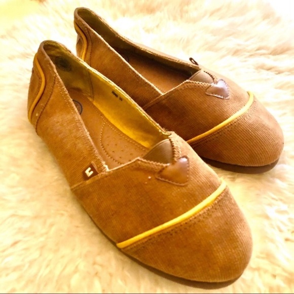 NWOT LE BUNNY BLEU Vegan Corduroy Slip On Loafer - Picture 5 of 9